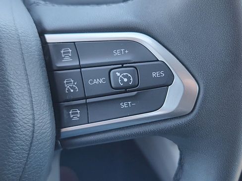 Used 2024 Jeep Compass Limited AWD/4WD image 13