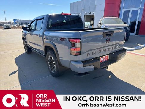 Used 2023 Nissan Frontier PRO-4X w/ Technology Package image 3