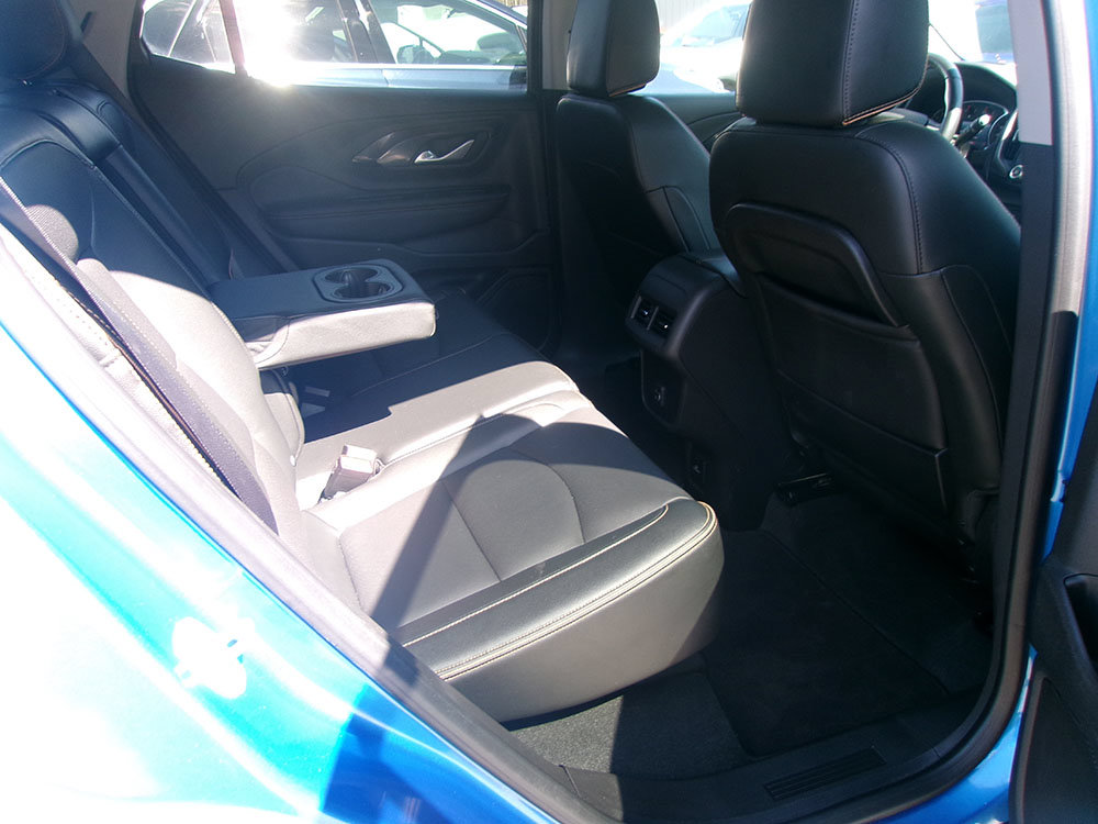 Used 2024 GMC Terrain AT4 w/ Infotainment Package II AWD/4WD image 10