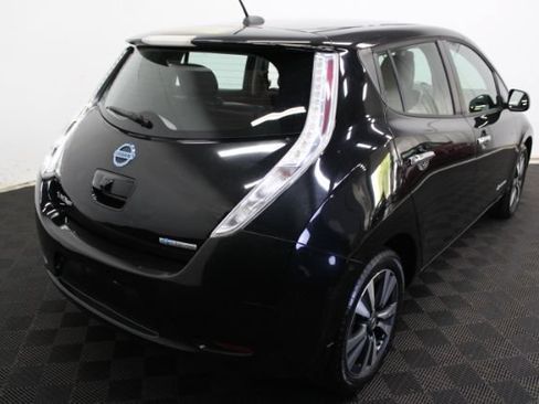 Used 2015 Nissan Leaf SL w/ Premium Package FWD image 7