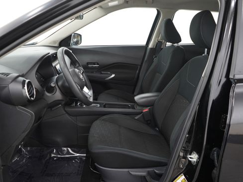 Used 2023 Nissan Kicks SV image 21