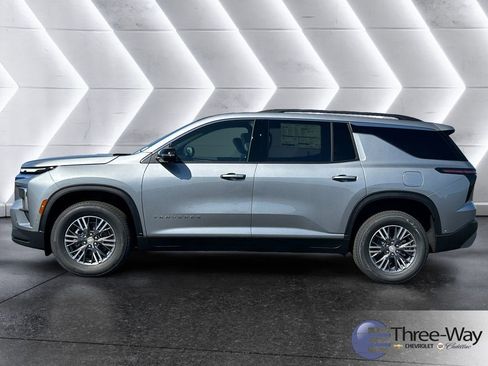 New 2026 Chevrolet Traverse LT AWD/4WD image 2