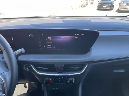 Used 2025 Buick Encore GX Preferred image 17