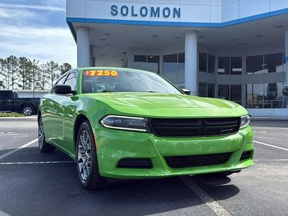 Used 2017 Dodge Charger SE w/ Power Sunroof Group