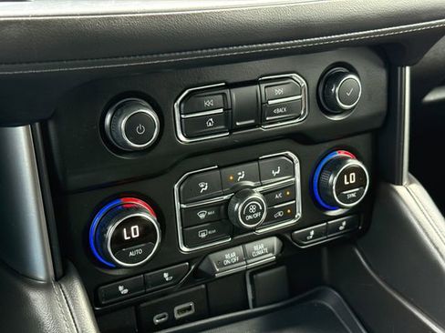 Used 2021 Chevrolet Tahoe LT image 26