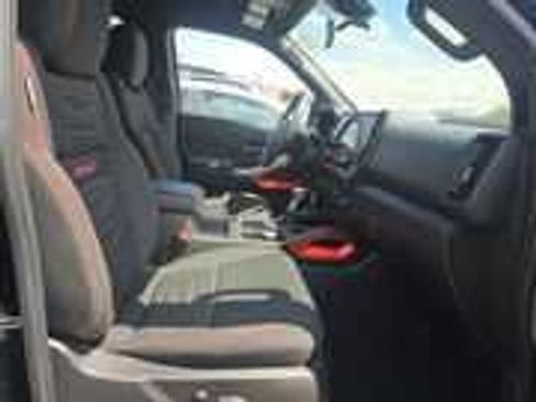 Used 2025 Nissan Frontier Pro-X RWD image 12