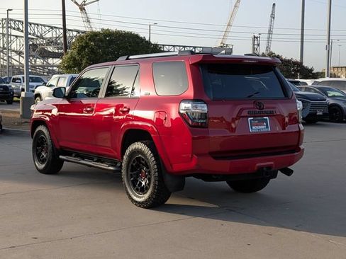 Used 2024 Toyota 4Runner SR5 Premium w/ Moonroof Package RWD image 10