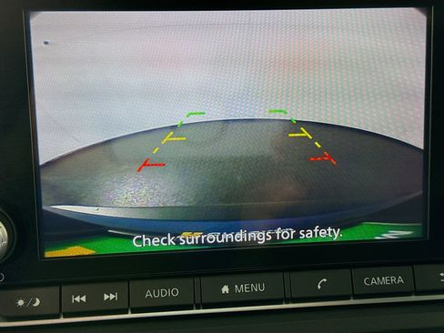 Used 2023 Nissan Rogue SV FWD image 19