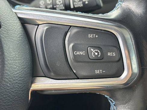 Used 2022 Jeep Wrangler Unlimited Rubicon 4xe w/ Cold Weather Group AWD/4WD image 32