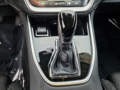 Certified 2025 Subaru Outback Premium image 32