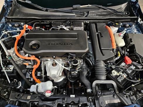 Used 2025 Honda Civic Sport image 19