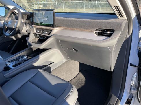 New 2026 Ford Explorer Active w/ Active Comfort Package RWD image 47