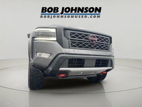 Used 2023 Nissan Frontier PRO-4X w/ Pro Convenience Package image 9