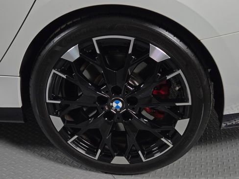 Used 2025 BMW M235i xDrive w/ Premium Package AWD/4WD image 10