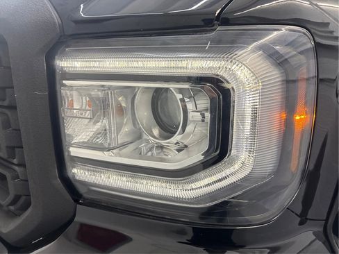 Used 2017 GMC Sierra 1500 SLE w/ SLE Value Package image 32