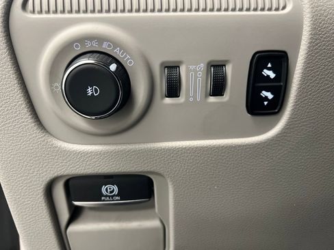 Used 2024 Jeep Wagoneer Series II w/ Flexible Seating Group image 49