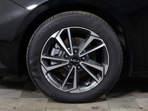 Used 2023 Kia Forte LXS image 19