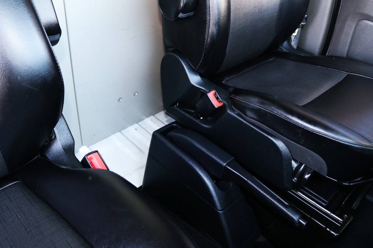 Used 2020 Ford Transit 150 Medium Roof RWD image 50