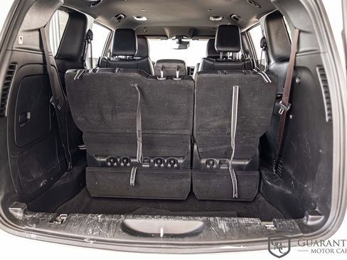 Used 2022 Chrysler Pacifica Touring-L w/ S Appearance Package FWD image 17