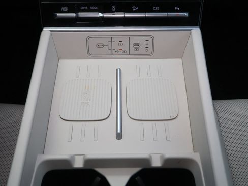 Certified 2025 Hyundai Santa Fe SEL image 25