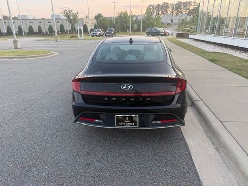 Used 2021 Hyundai Sonata SE FWD image 7