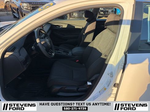 Used 2025 Honda Accord LX image 13