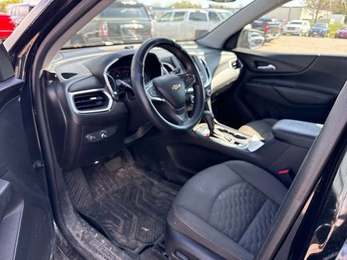 Used 2019 Chevrolet Equinox LT FWD image 6