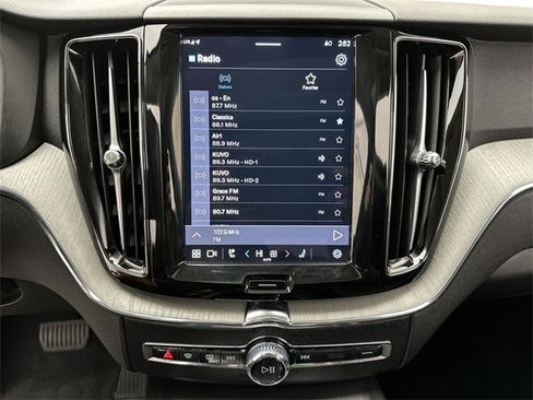 Certified 2025 Volvo XC60 B5 Plus image 16