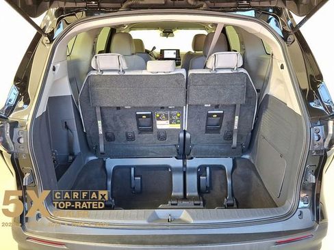 Certified 2024 Toyota Sienna LE image 34