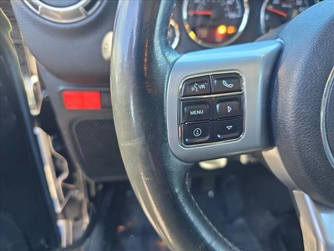 Used 2016 Jeep Wrangler Unlimited Rubicon image 17