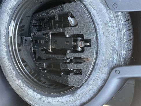 Used 2018 Jeep Grand Cherokee Limited image 20