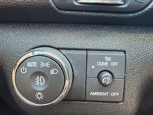 Used 2013 Chevrolet Traverse LTZ FWD image 23