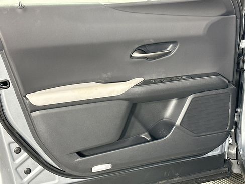 New 2025 Lexus UX 300h AWD image 19