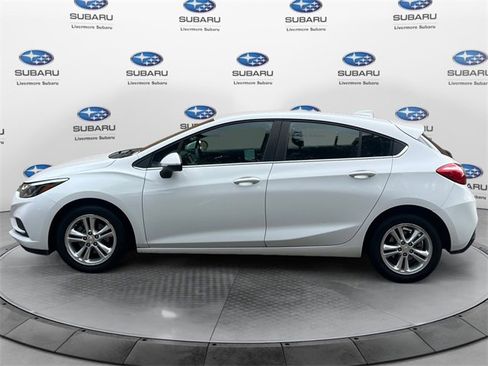Used 2018 Chevrolet Cruze LT image 7