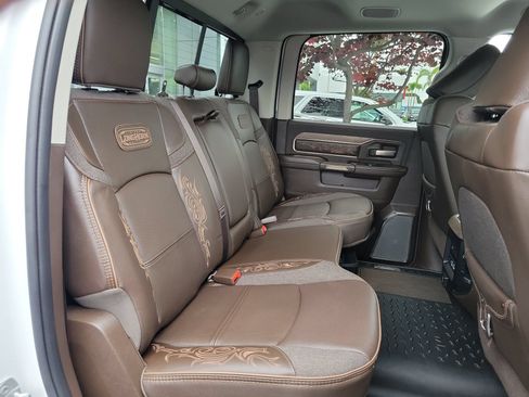 Used 2025 RAM 2500 Limited AWD/4WD image 28