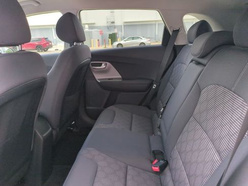 Used 2017 Kia Niro LX FWD image 17