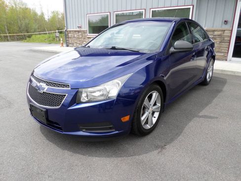 Used 2012 Chevrolet Cruze LS FWD image 3