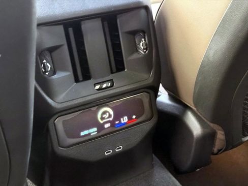 Used 2025 BMW X3 xDrive30i image 14