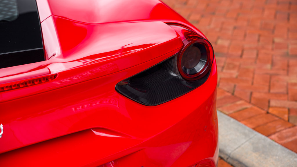 Used 2018 Ferrari 488 GTB RWD image 33