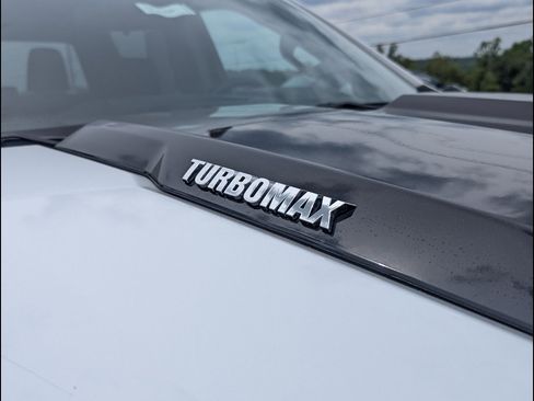 Used 2025 Chevrolet Silverado 1500 Custom Trail Boss AWD/4WD image 12