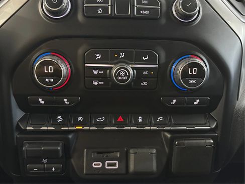 Used 2020 Chevrolet Silverado 1500 LT w/ All-Star Edition AWD/4WD image 36