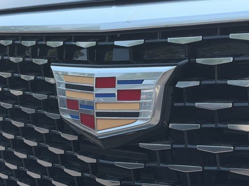 Used 2025 Cadillac XT6 Luxury AWD/4WD image 34