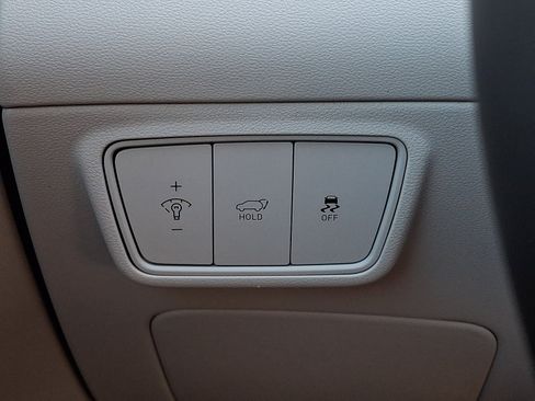 Certified 2023 Hyundai Tucson Limited AWD/4WD image 27