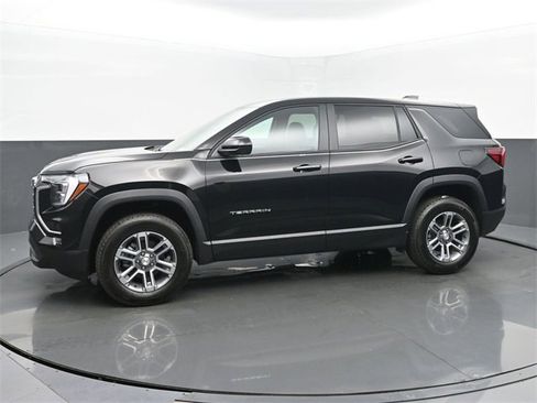 New 2026 GMC Terrain Elevation w/ Technology Package II image 2
