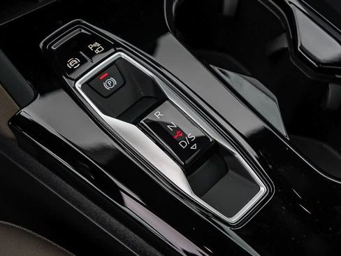 New 2025 Audi Q5 Premium Plus image 22