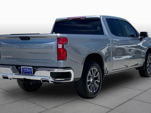 Used 2024 Chevrolet Silverado 1500 LT w/ Z71 Off-Road Package AWD/4WD image 13