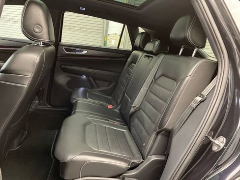 Used 2024 Volkswagen Atlas Cross Sport SEL R-Line AWD/4WD image 23