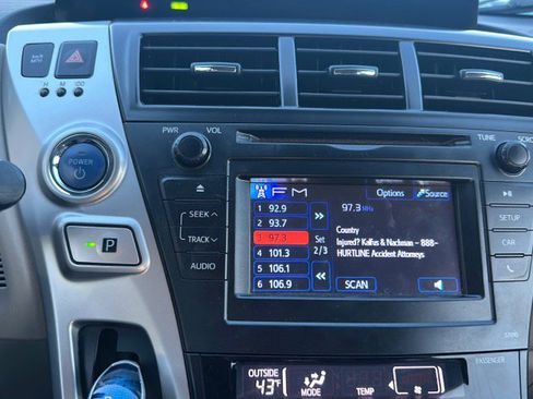 Used 2012 Toyota Prius V Two image 31