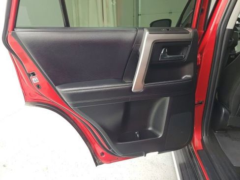 Used 2019 Toyota 4Runner SR5 Premium image 55