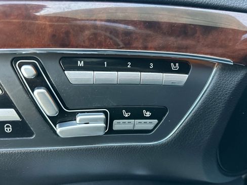 Used 2007 Mercedes-Benz S 550 image 19